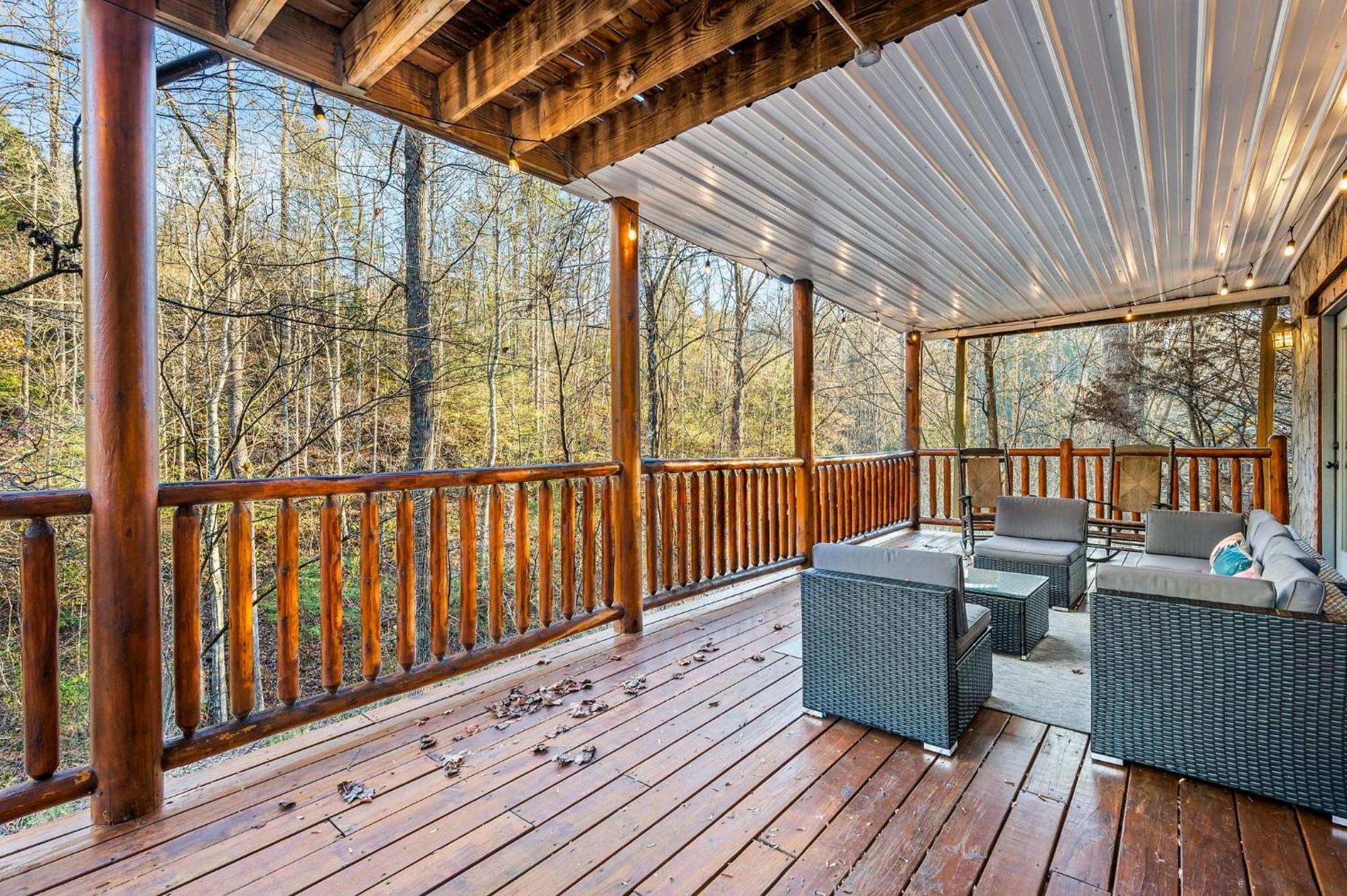 Mountain Laurel Holiday Home Gatlinburg Extérieur photo