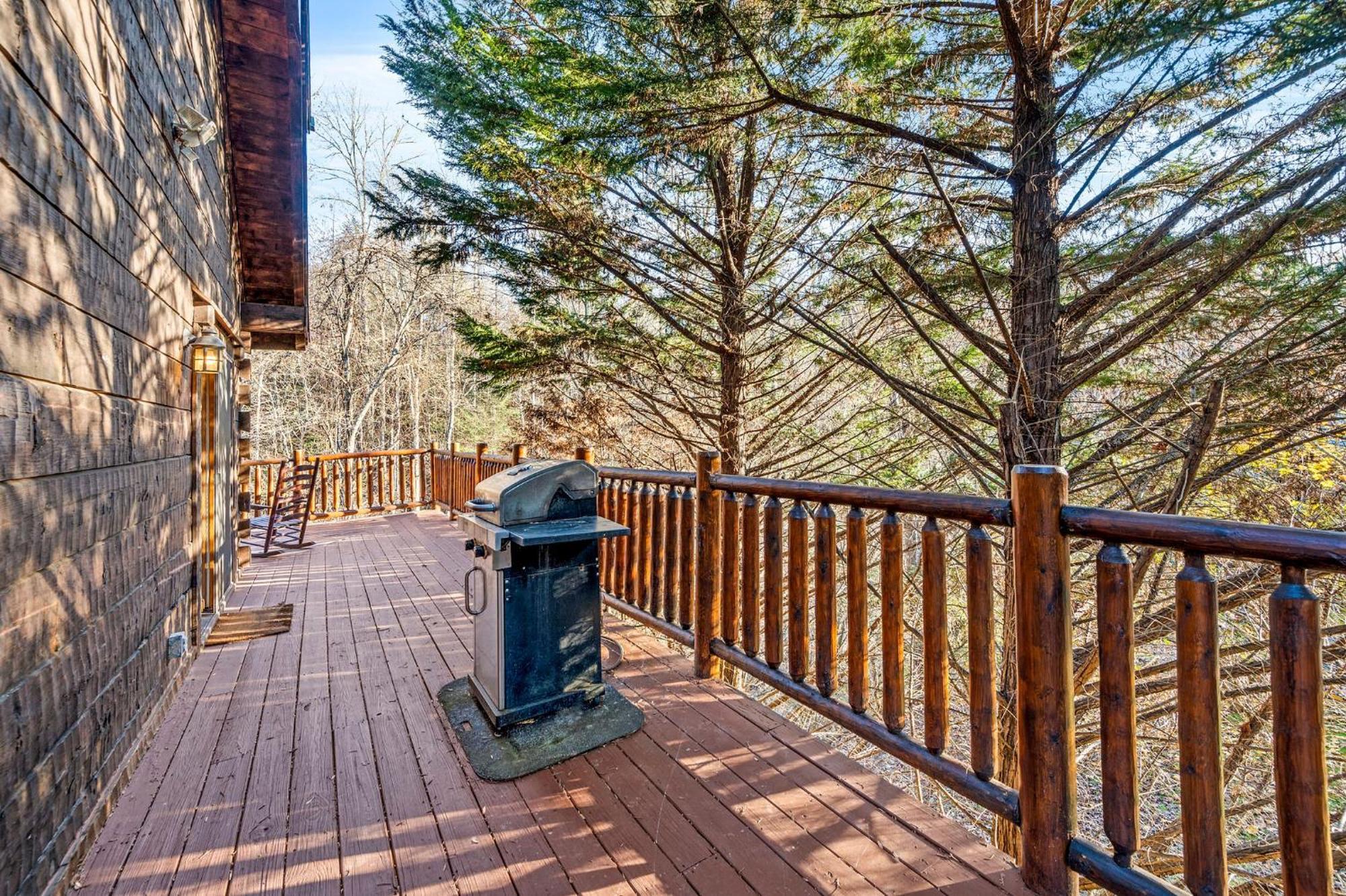 Mountain Laurel Holiday Home Gatlinburg Extérieur photo